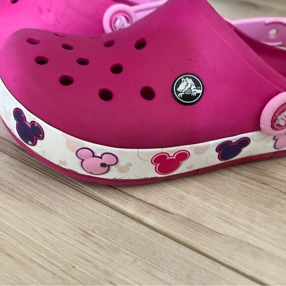 Crocs Crocband Fun Lab Disney Mickey Minnie Mouse Light Up Girls Size 2 - Picture 2 of 5